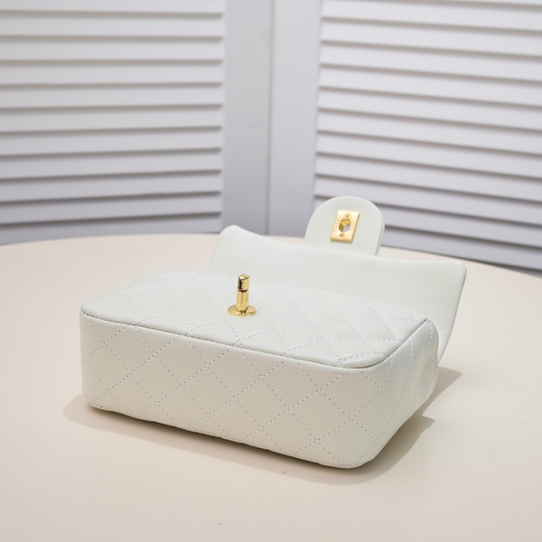 シャネルバッグ内部構造